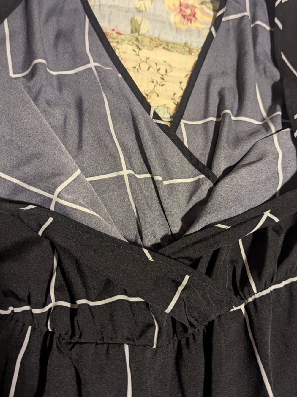 Jumper - Picture 2 of 3